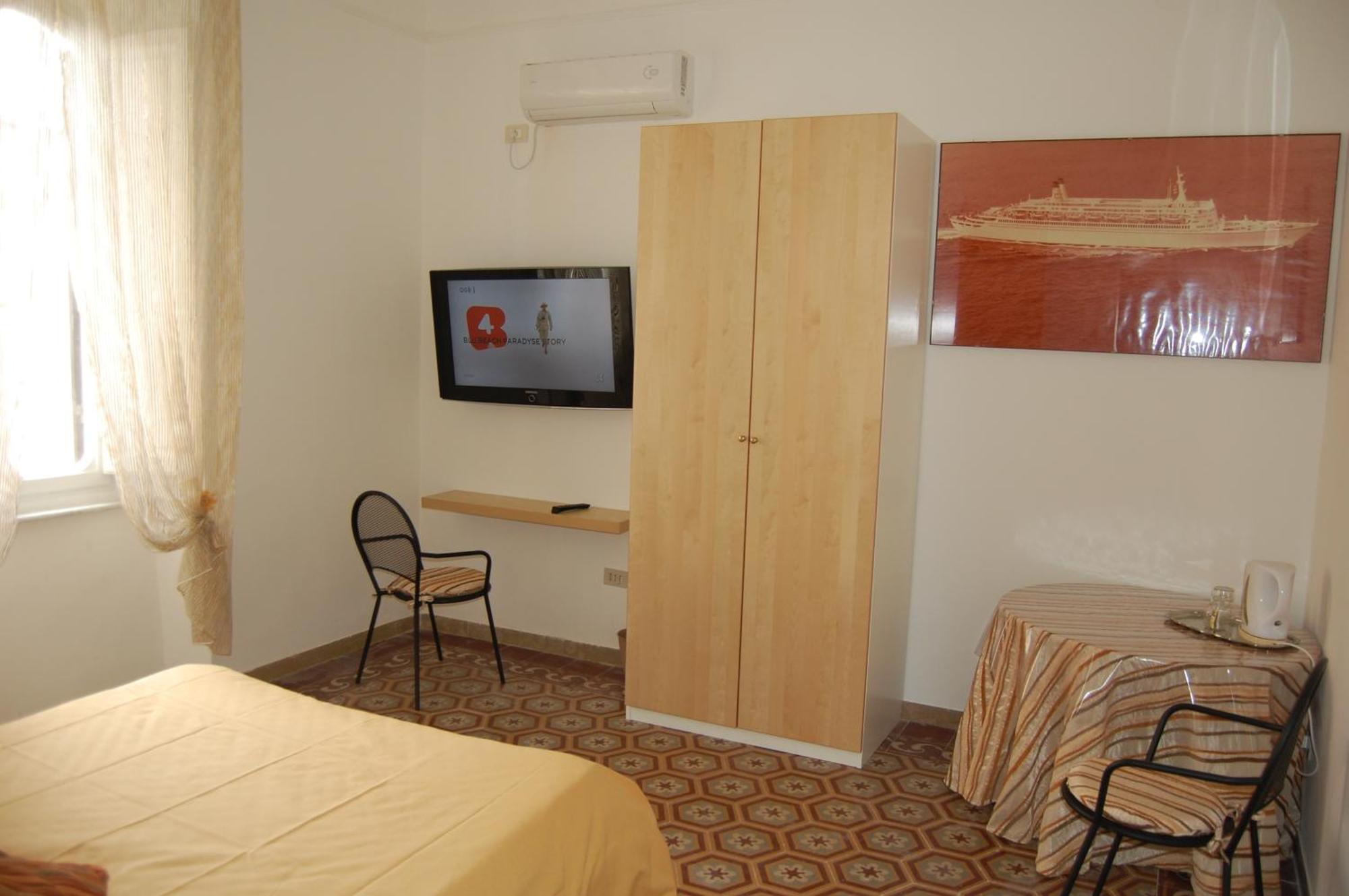 Bed and Breakfast Arena Alfieri Livorno Habitación foto