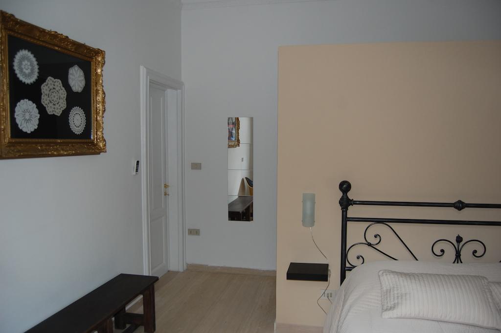 Bed and Breakfast Arena Alfieri Livorno Habitación foto